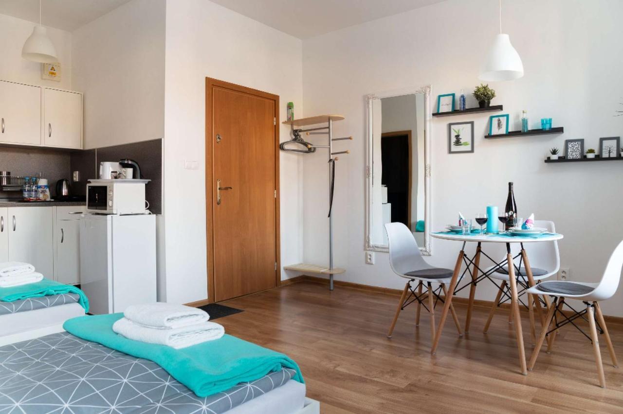 Jonas Apartments - Great Location Near Bratislava City Center Экстерьер фото