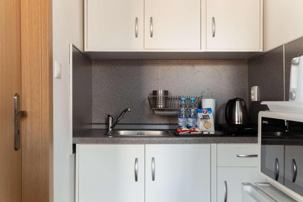 Jonas Apartments - Great Location Near Bratislava City Center Экстерьер фото