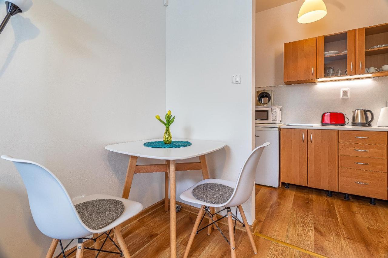 Jonas Apartments - Great Location Near Bratislava City Center Экстерьер фото