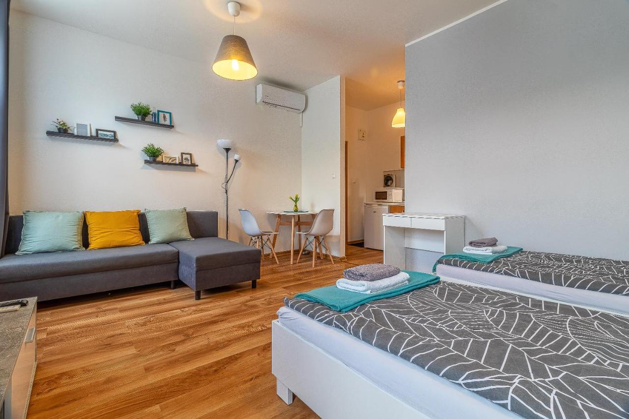 Jonas Apartments - Great Location Near Bratislava City Center Экстерьер фото
