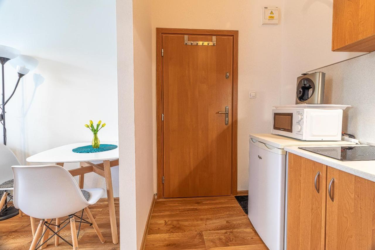 Jonas Apartments - Great Location Near Bratislava City Center Экстерьер фото