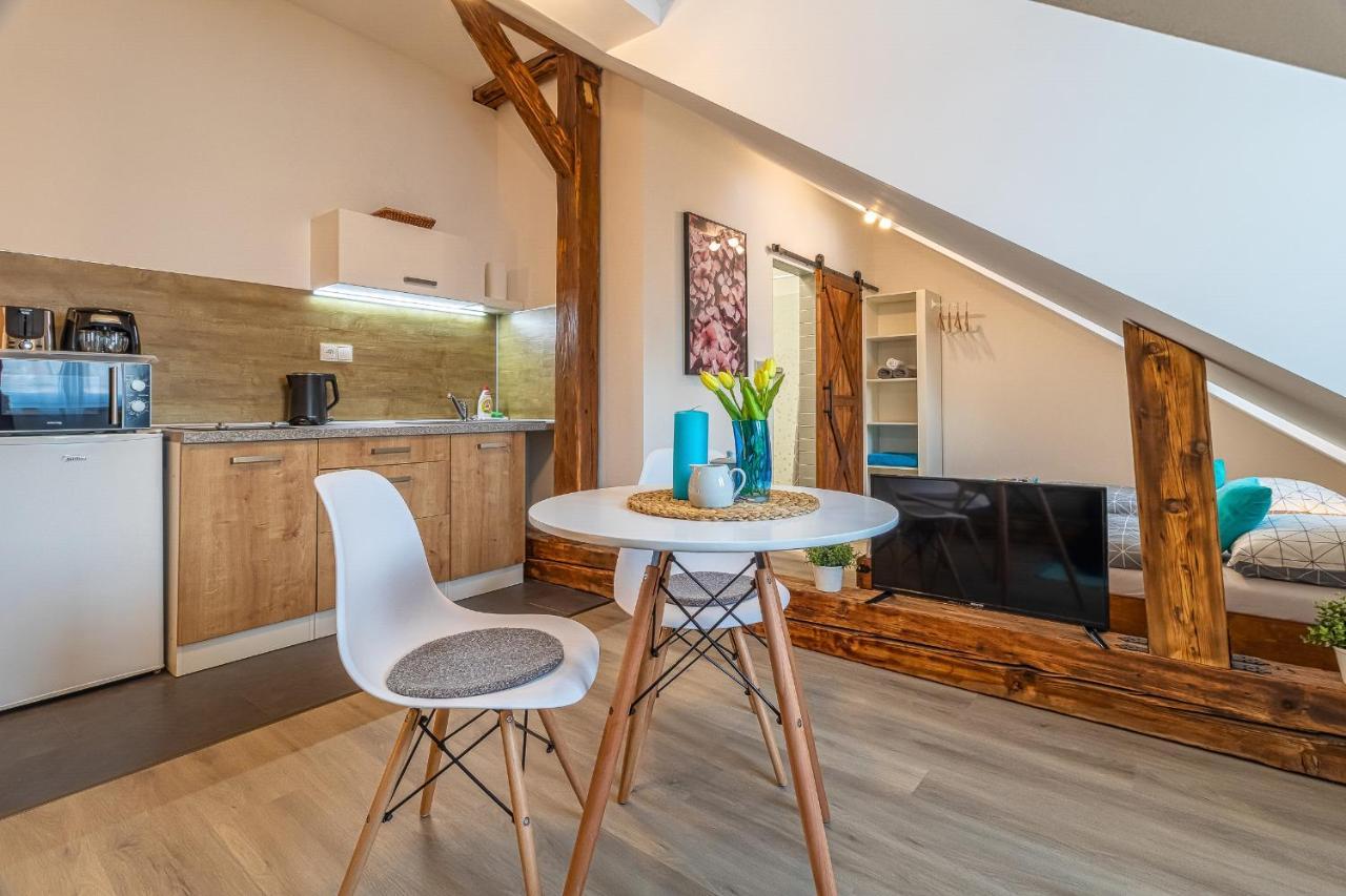 Jonas Apartments - Great Location Near Bratislava City Center Экстерьер фото
