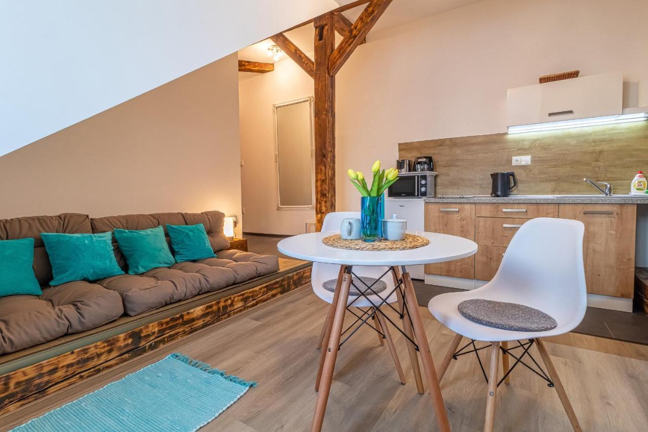 Jonas Apartments - Great Location Near Bratislava City Center Экстерьер фото