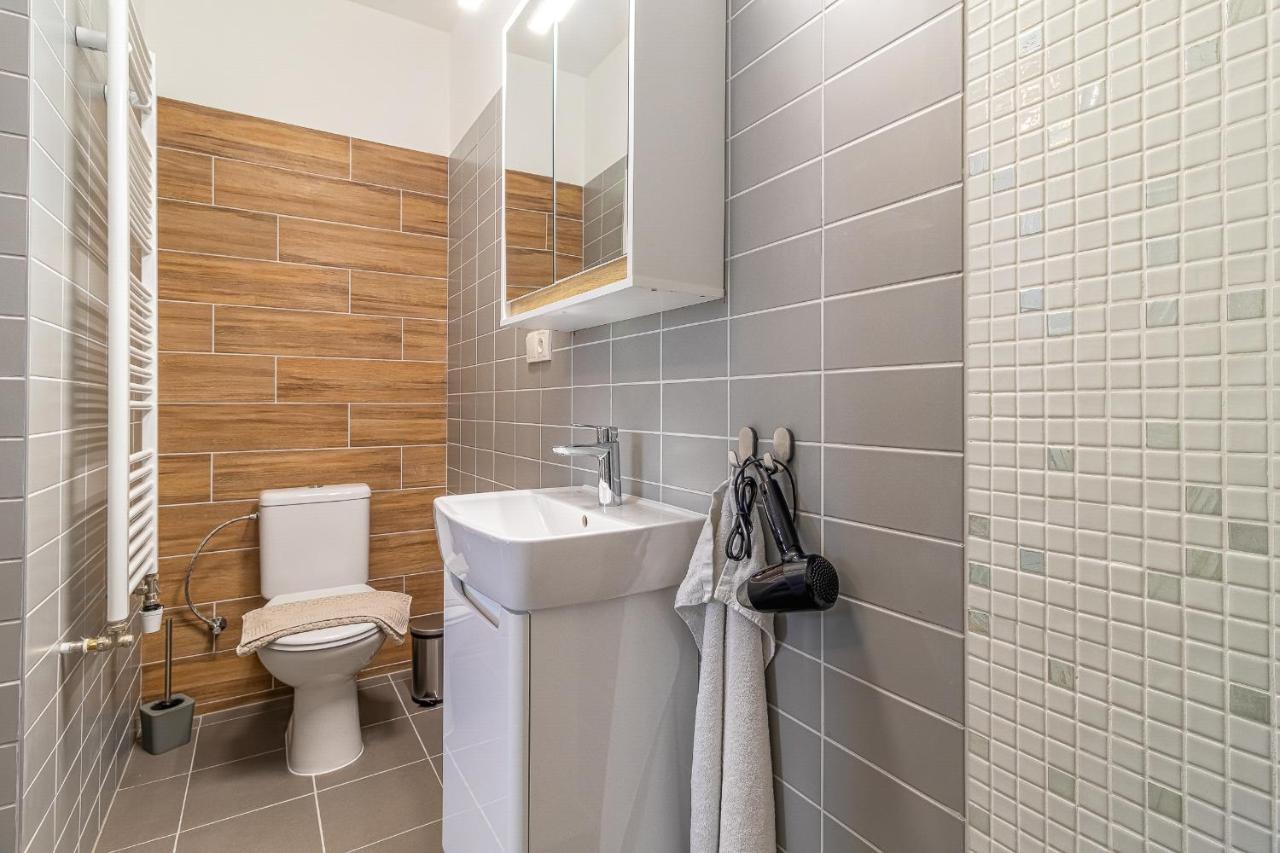 Jonas Apartments - Great Location Near Bratislava City Center Экстерьер фото