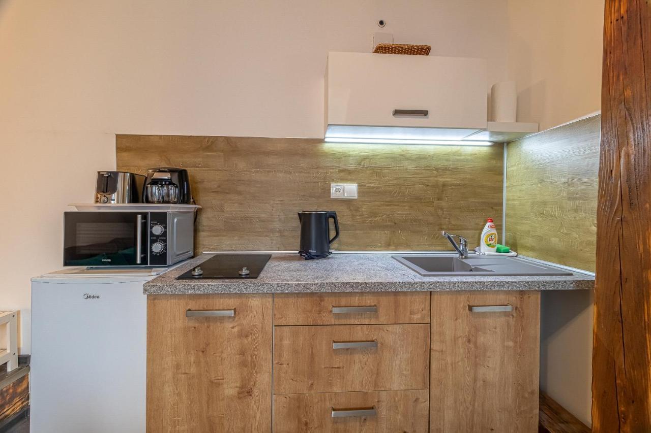 Jonas Apartments - Great Location Near Bratislava City Center Экстерьер фото
