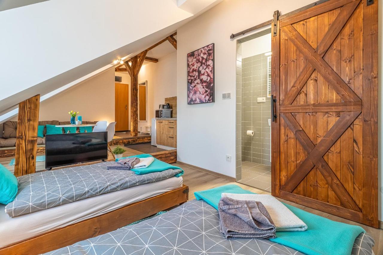 Jonas Apartments - Great Location Near Bratislava City Center Экстерьер фото